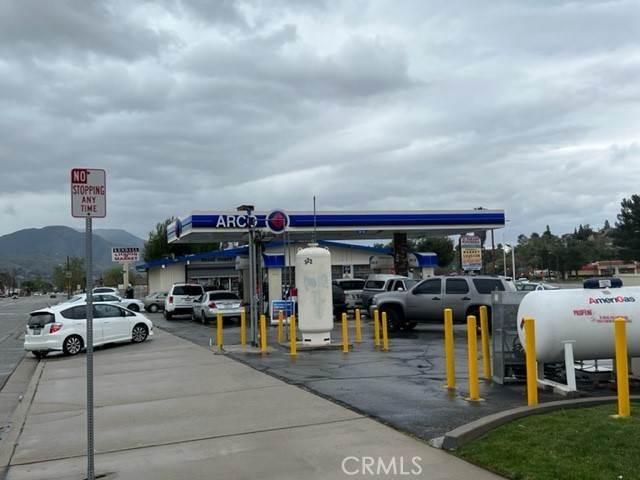 4. Commercial for Sale at 1030 Kendall Drive San Bernardino, California 92407 United States
