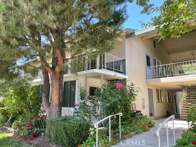 Жилой аренды в 8 Via Castilla # N Laguna Woods, Калифорния 92637 Соединенные Штаты