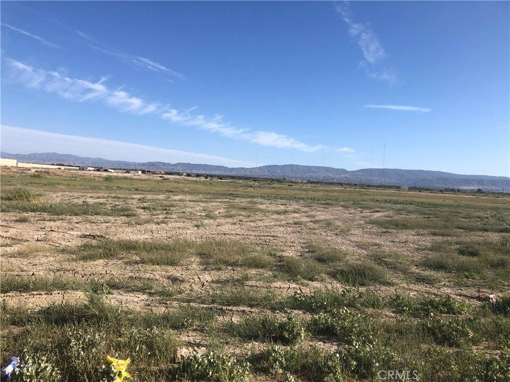 Land for Sale at Vac/Cor Avenue H2/25th Stw Lancaster, California 93536 United States