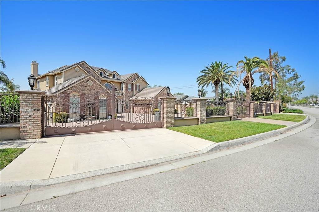 Single Family Homes for Sale at 13117 Carnesi Drive Rancho Cucamonga, California 91739 United States