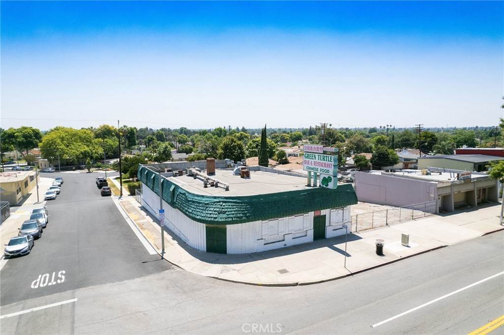 Commercial for Sale at 11464 Whittier Boulevard Whittier, California 90601 United States