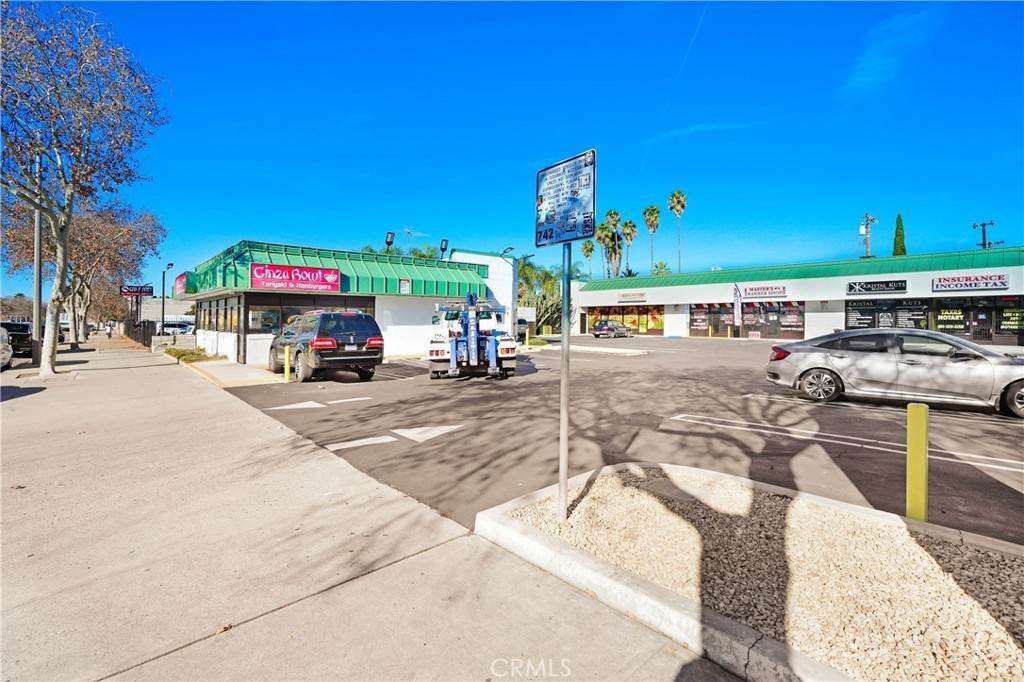 Commercial for Sale at 1483 West Holt Avenue Pomona, California 91768 United States