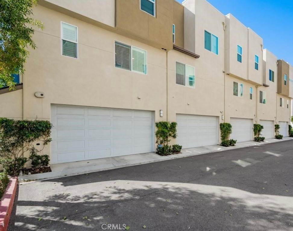 Residential Lease at 5764 Acacia Lane Lakewood, California 90712 United States