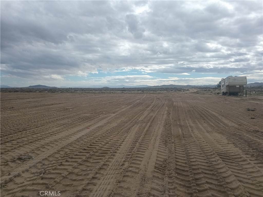 Land for Sale at 4892510 Orchard road Hinkley, California 92347 United States