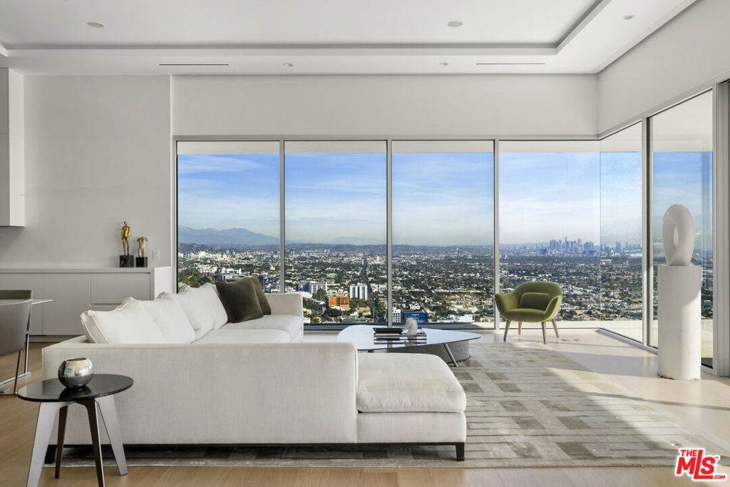 Residential Lease at 9255 Doheny Road # 3106 West Hollywood, California 90069 United States