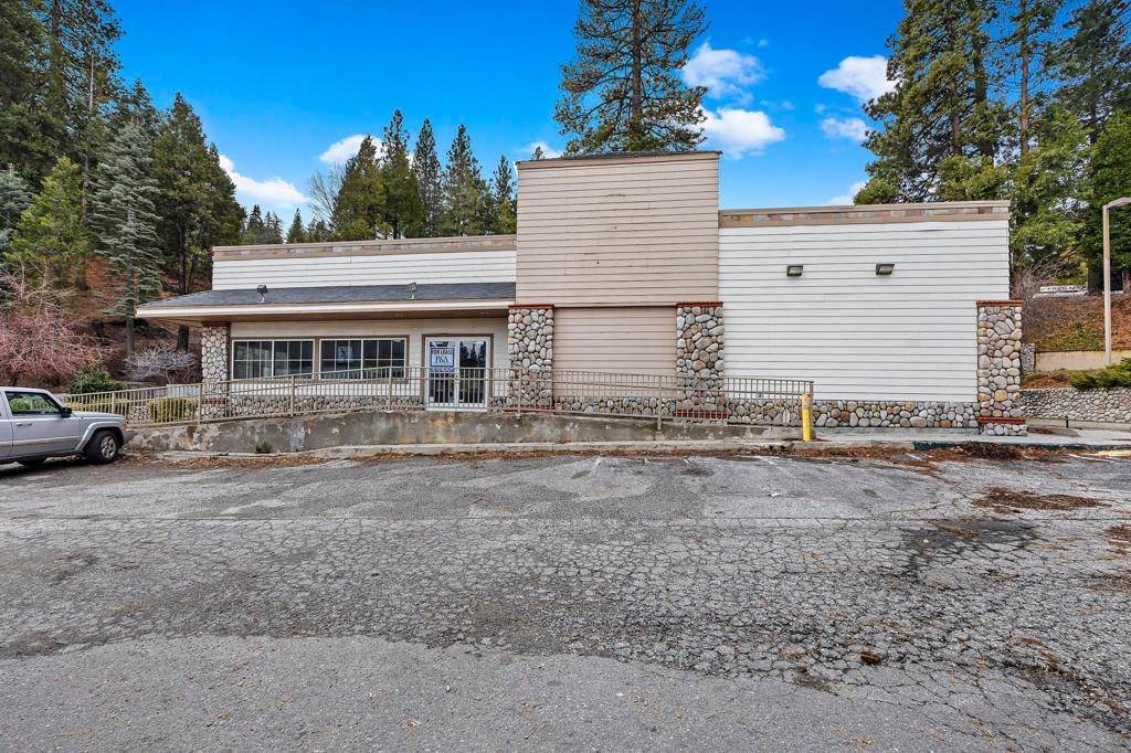 Commercial for Sale at 312 Hwy 173 Lake Arrowhead, California 92352 United States